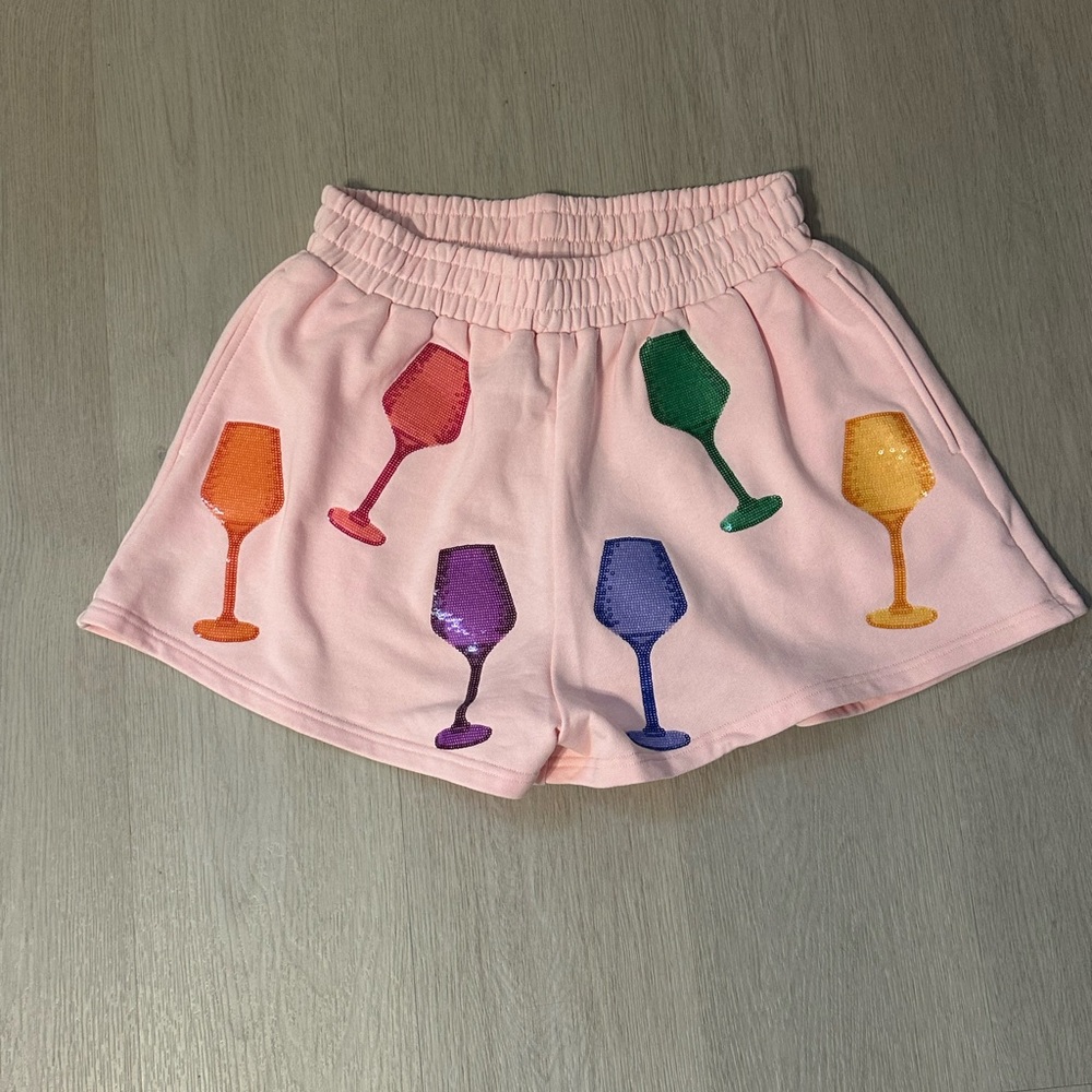 Queen of Sparkles - Light Pink Wine Short